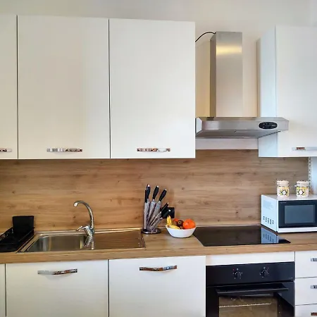 Dei Giardini By Interhome * بيلانو